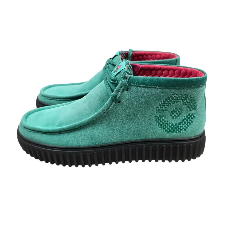 Clarks Torhill Explore X Pokémon Venusaur Turquoise Suede Chukka, Mens Sz 9 NEW